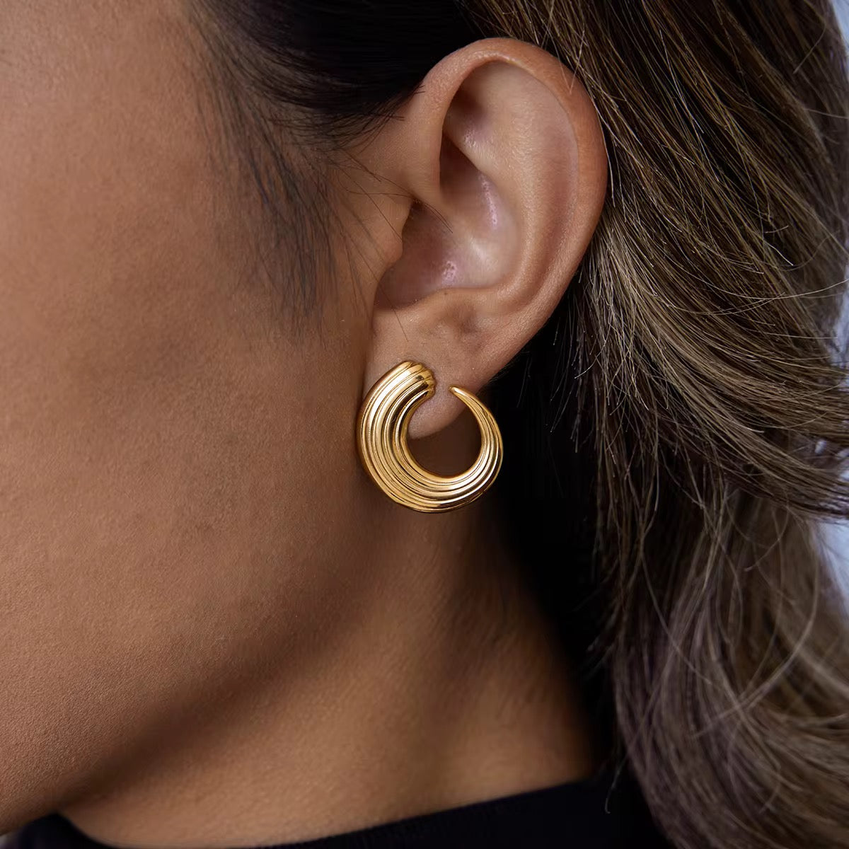 18K Vintage Spiral Statement Studs