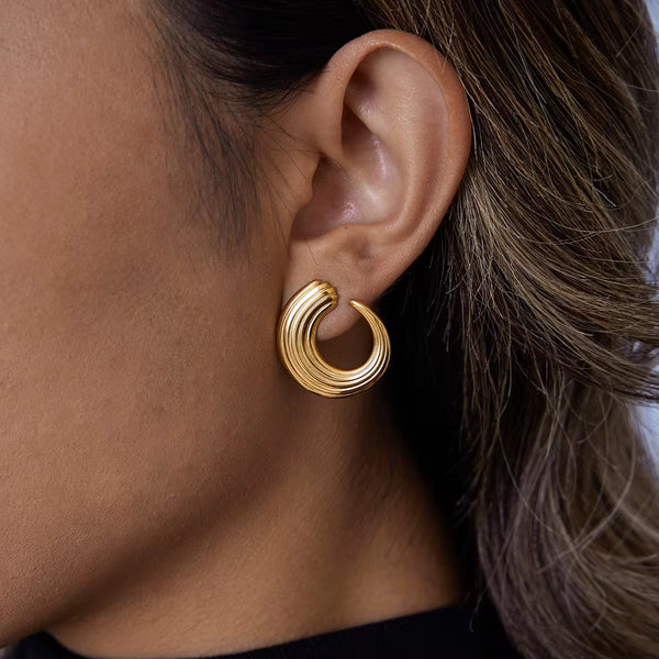 18K Vintage Spiral Statement Studs