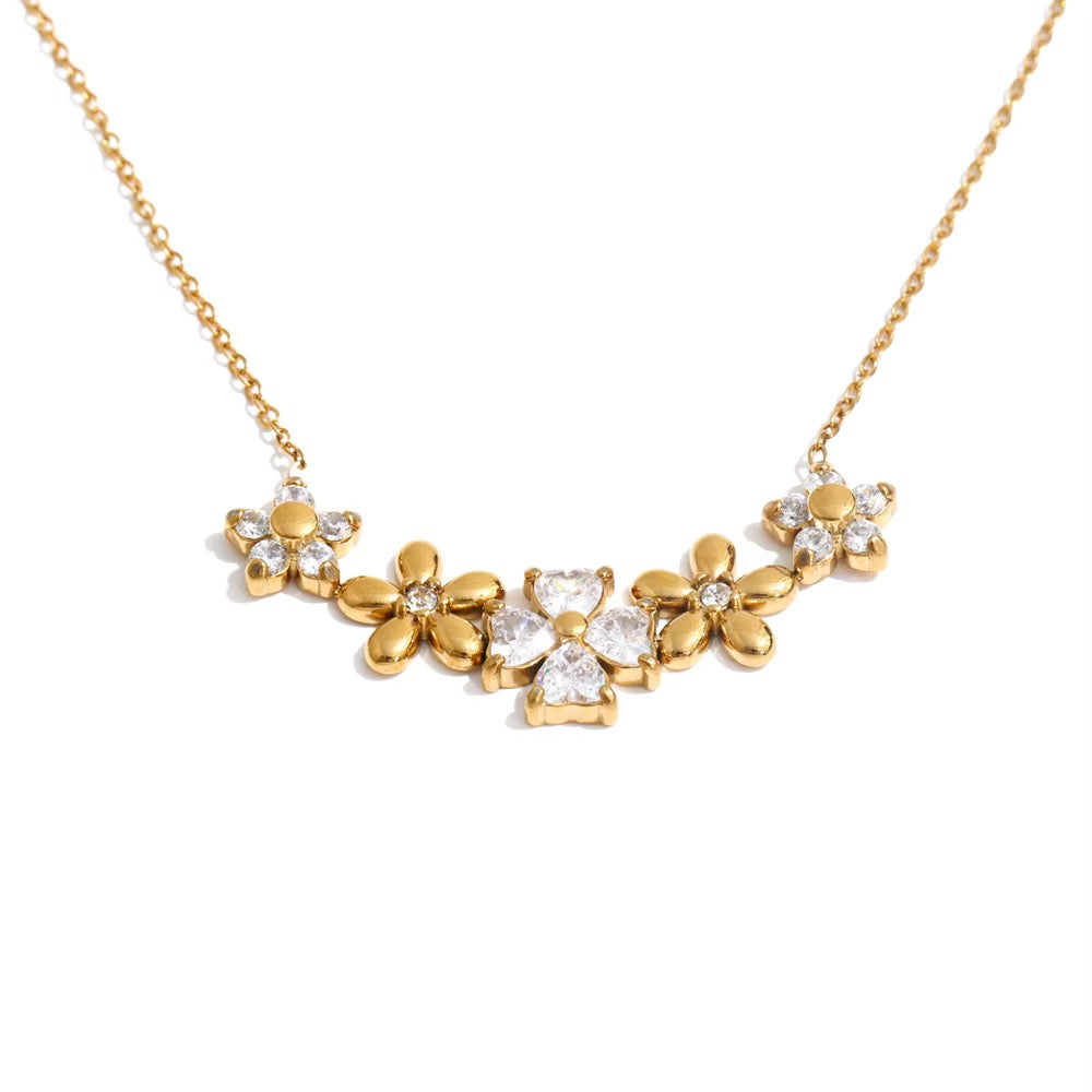 18K Flower Leis Necklace
