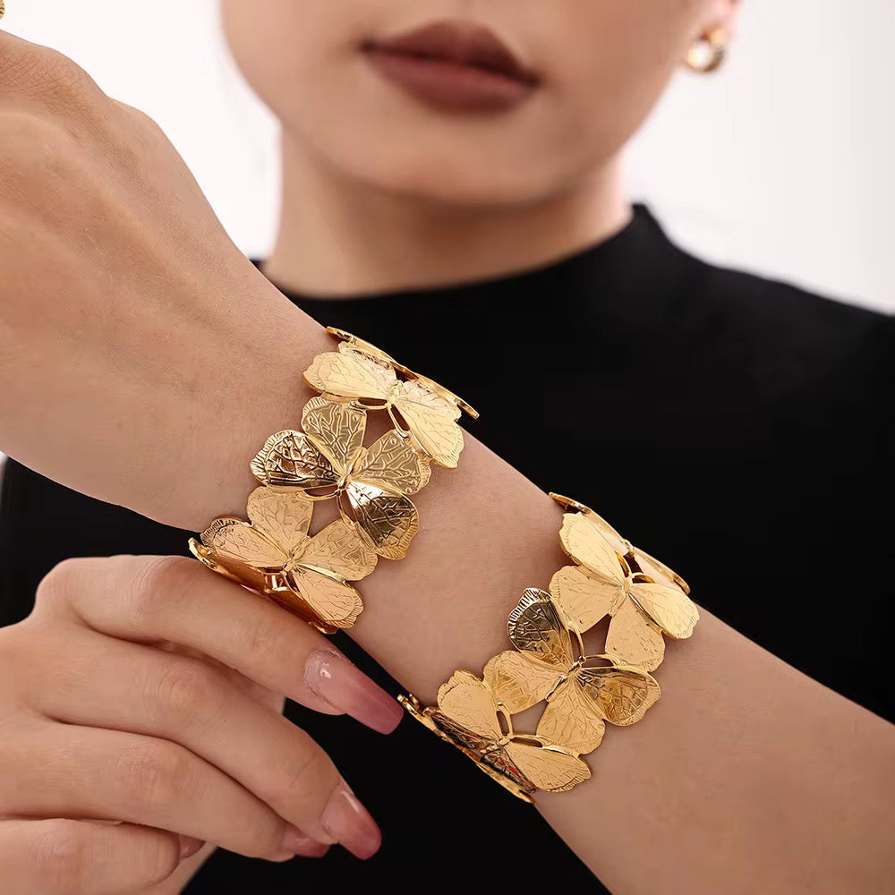 18K Butterfly Statement Open Bangle