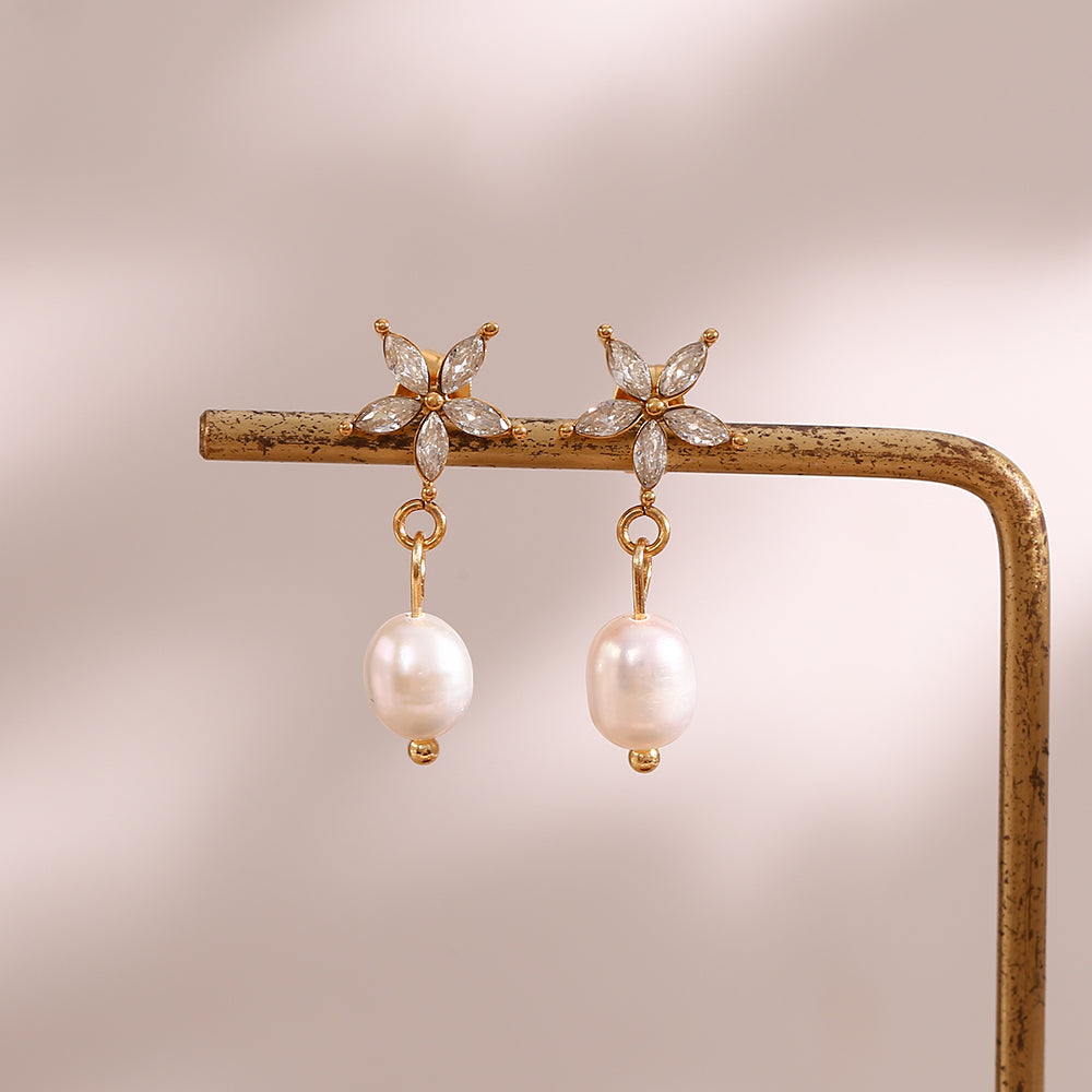 18K Star Freshwater Pearl Drop Earrings