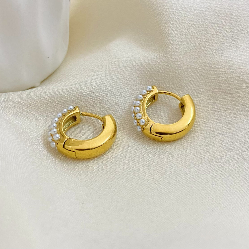 18K Triple Lined Pearl Earrings