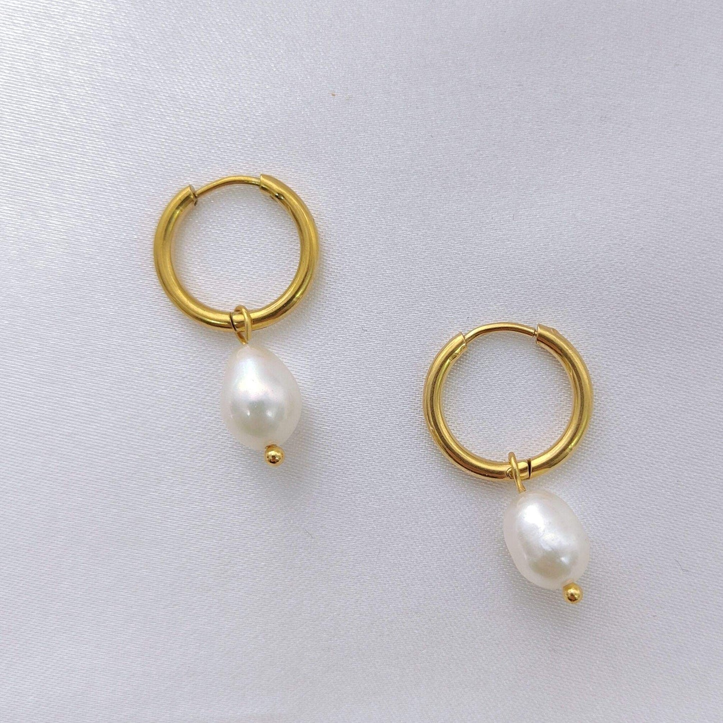 18K Classic Pearl Drop Earrings